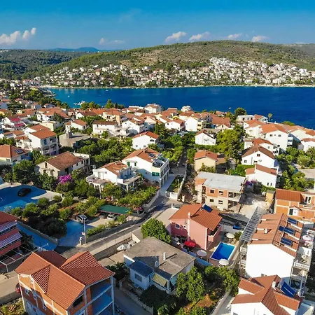 بيت للعطل Sky تروغير