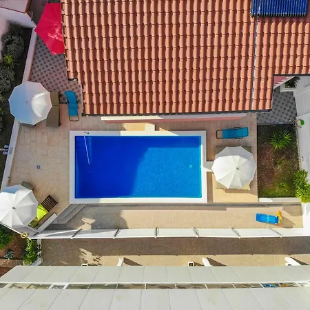 بيت للعطل Sky