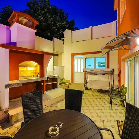 بيت للعطل Sky *