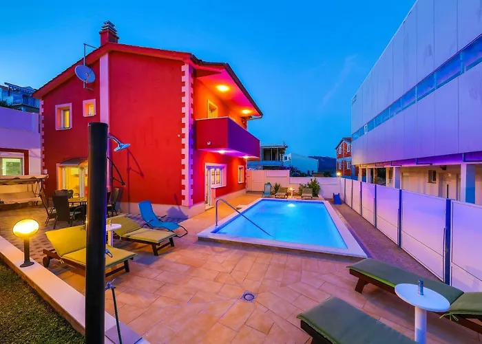 Semesterbostad Sky *